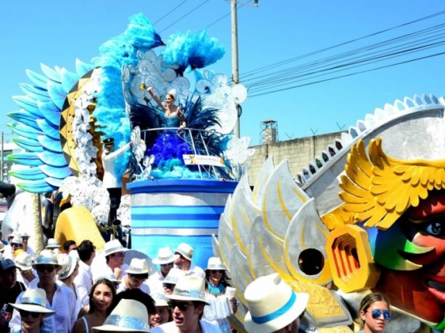 Carroza Aluna, segundo puesto