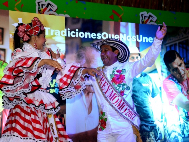 La Reina Popular, Eliana Pagán, y el Rey Momo, Germán Álvarez, acompañaron a nuestros hacedores en el evento.