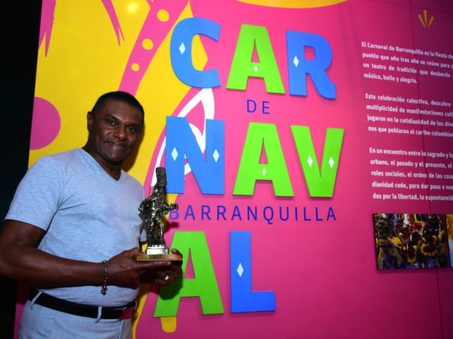 El salsero dominicano se mostró muy agradecido por recibir su Congo de Oro.