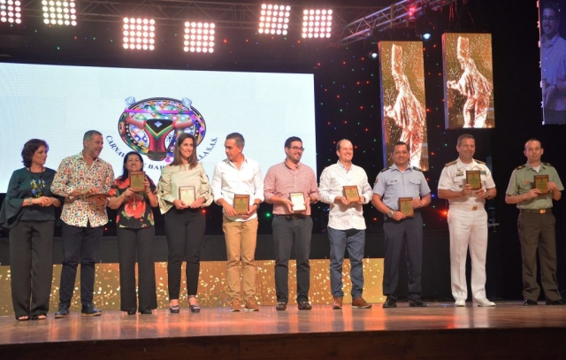 Reconocimiento al equipo de la Alcaldía de Barranquilla y autoridades.