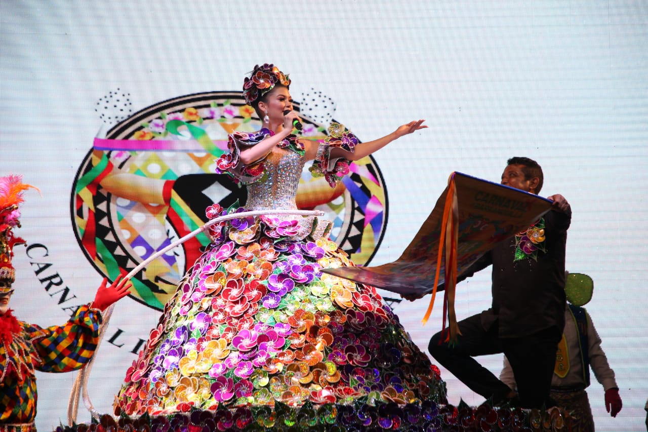 Con un cabildo abierto, Reina del Carnaval de Barranquilla dio apertura