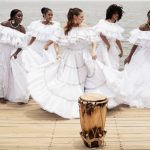 REINA DEL CARNAVAL DE BARRANQUILLA, MICHELLE CHAR FERNÁNDEZ RINDE HOMENAJE A LOS BAILES AFRO CANTAOS EN EL DÍA DEL FOLCLOR