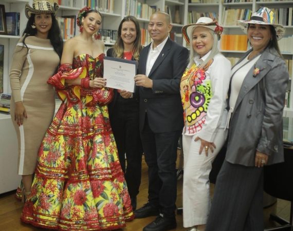 Reina Michelle Char Fernández visita consulado de Colombia en Nueva York