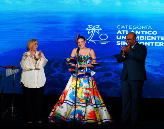 Carnaval de Barranquilla recibe el reconocimiento especial en los Premios Gemas 2025 por su compromiso con la sostenibilidad