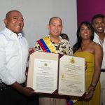 Juan Ospino Acuña, director de Carnaval de Barranquilla, recibe condecoración del Congreso de la República por su aporte a la cultura y la identidad afrocolombiana