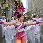 Reina del Carnaval de los Niños 2027, Isabella Daes García, deslumbró en el Desfile de la Hispanidad en Nueva York